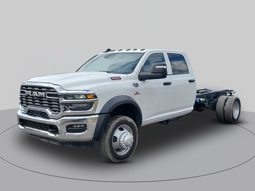 New 2025 RAM 5500 Tradesman AWD/4WD image 6