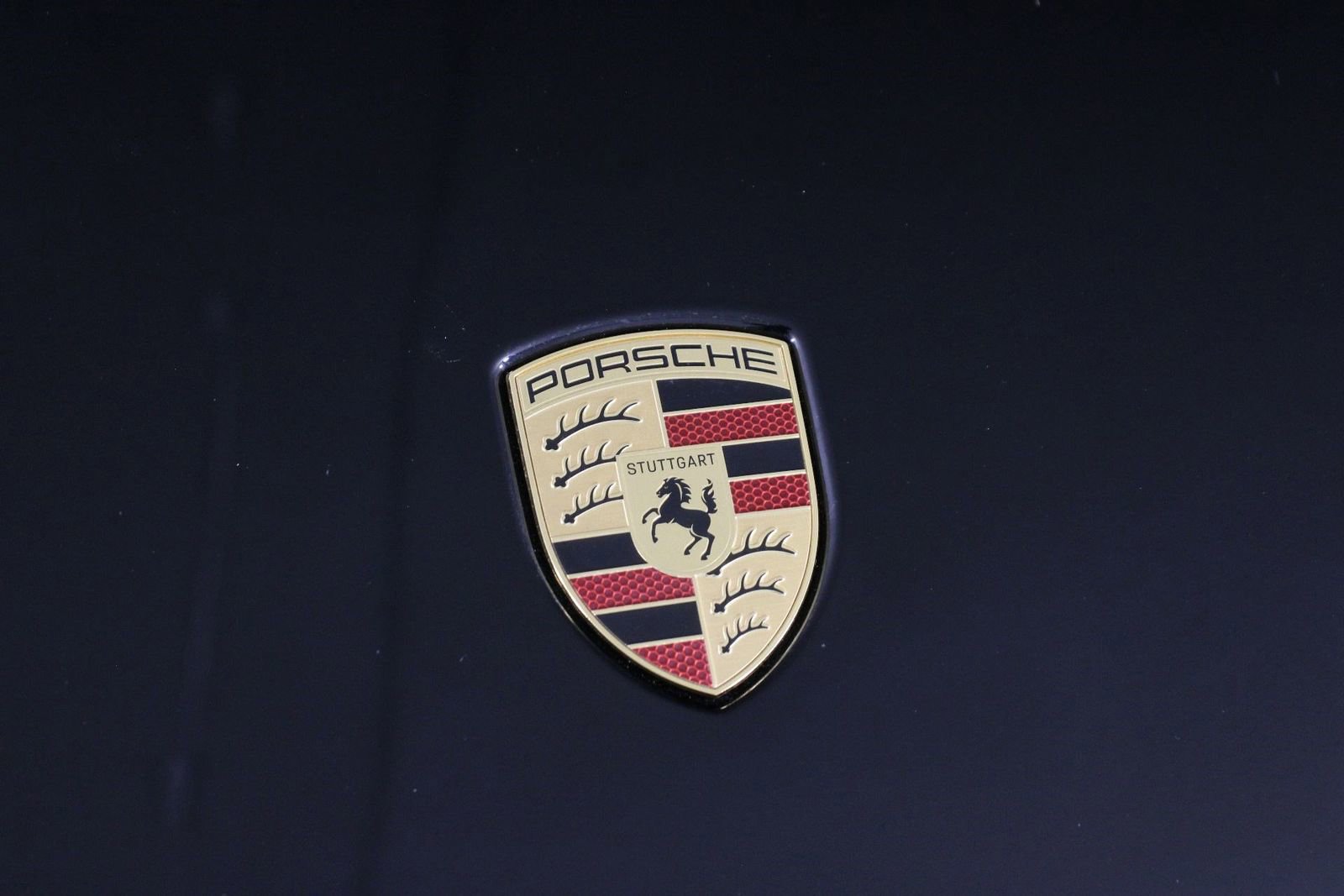 Certified 2025 Porsche Macan 4 Electric AWD/4WD image 27