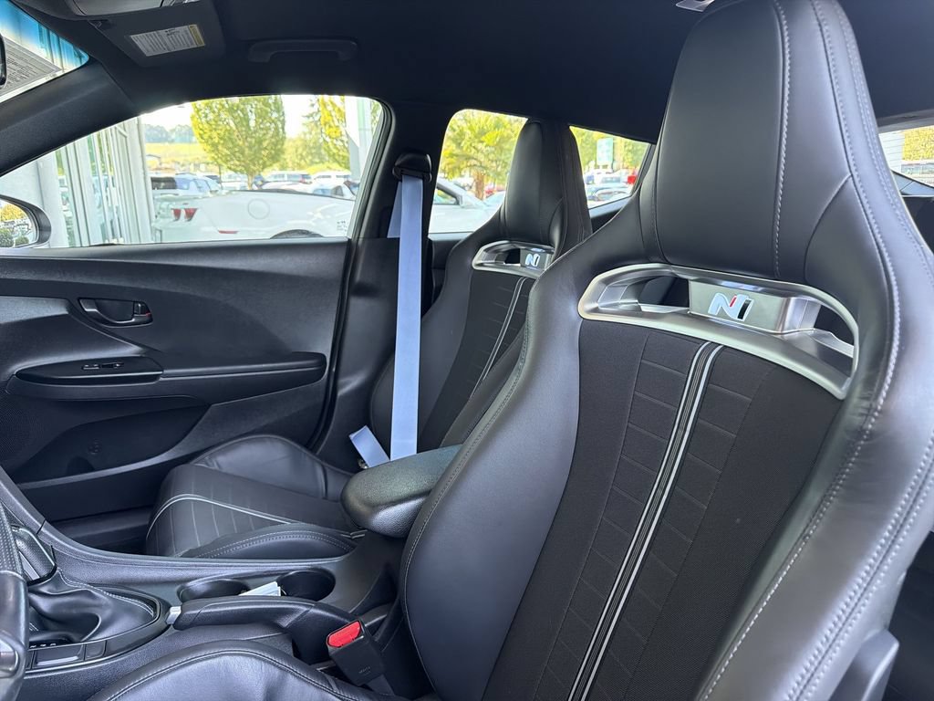 Used 2022 Hyundai Veloster N FWD image 20