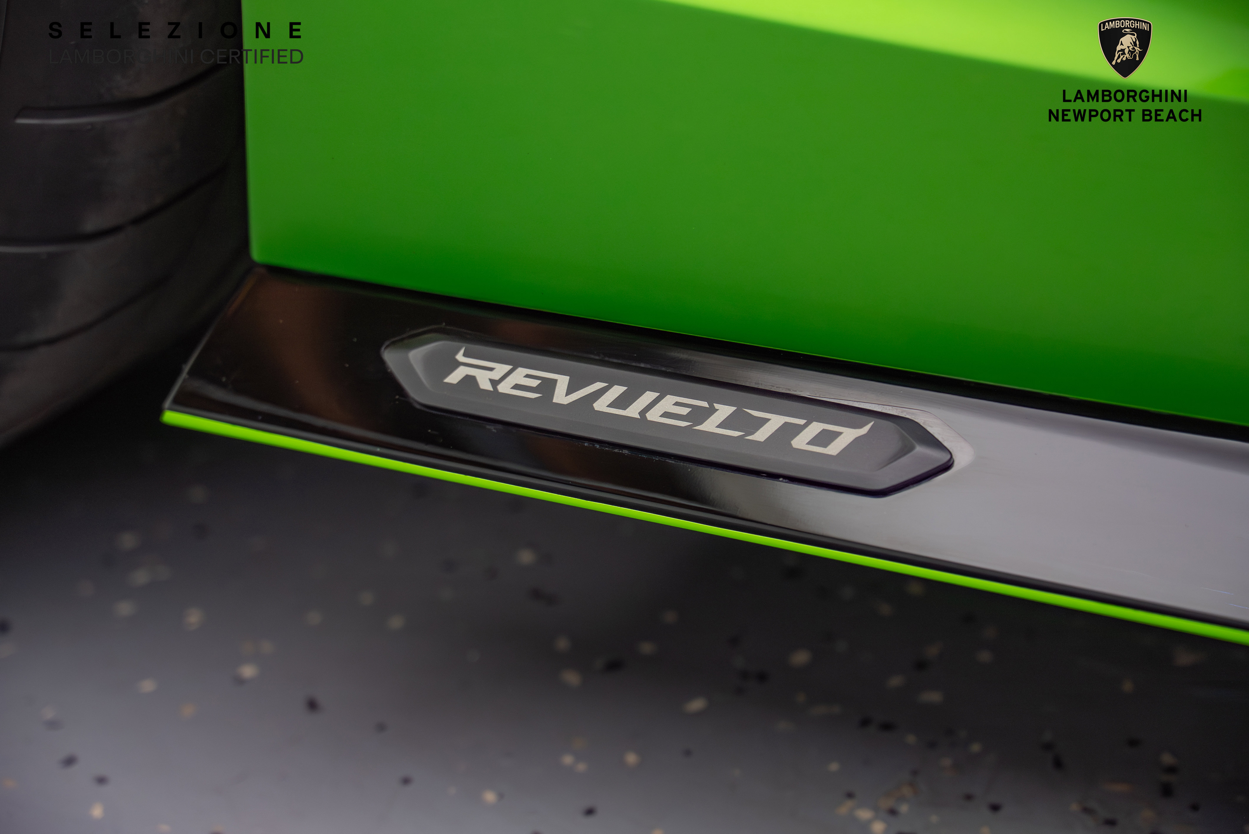 Used 2024 Lamborghini Revuelto AWD/4WD image 5