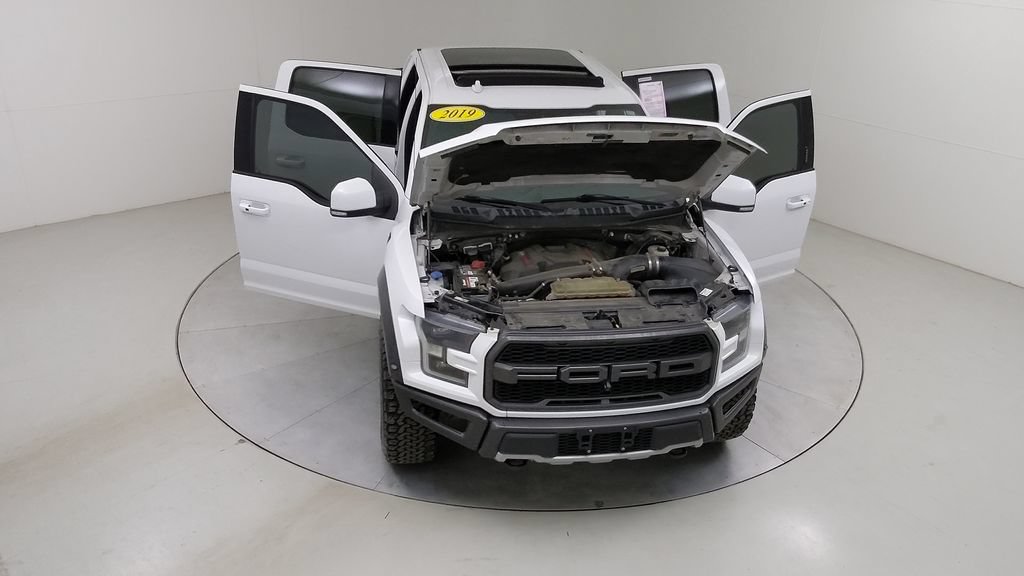 Used 2019 Ford F150 Raptor w/ Equipment Group 802A Luxury AWD/4WD image 46