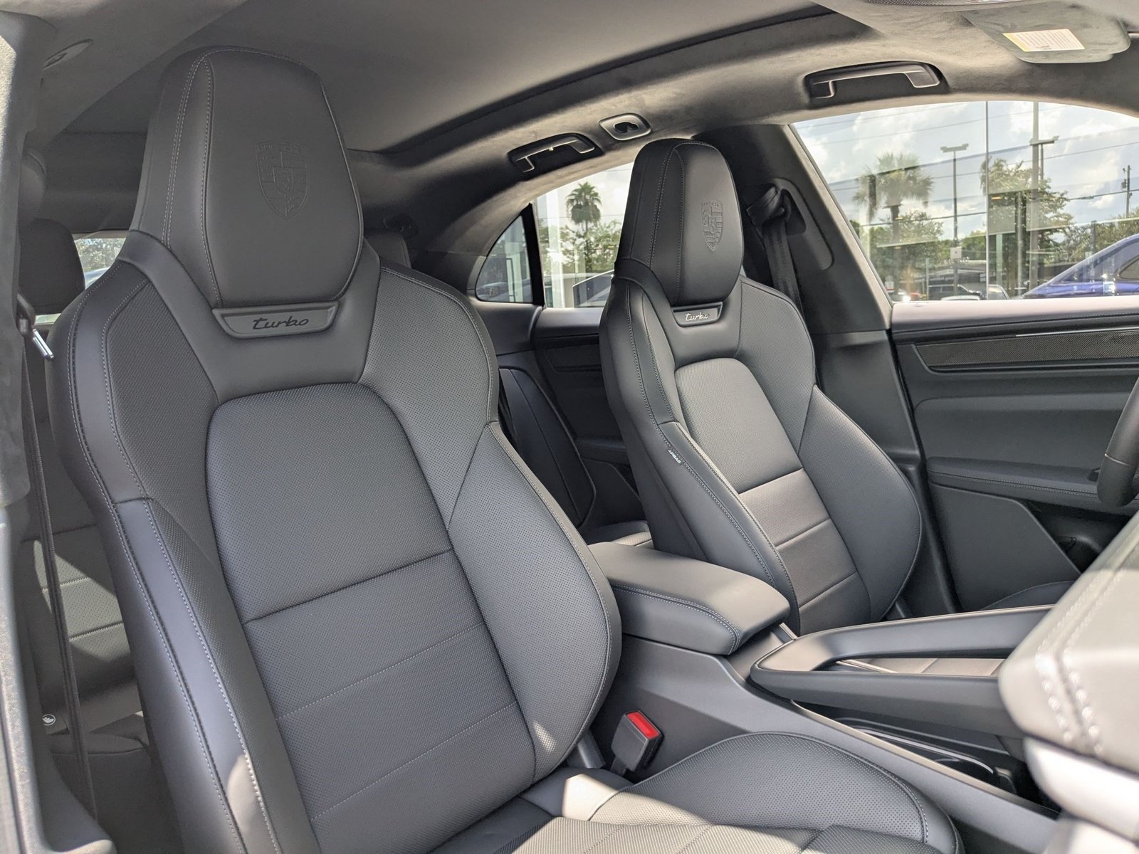 New 2025 Porsche Macan Turbo Electric AWD/4WD image 27