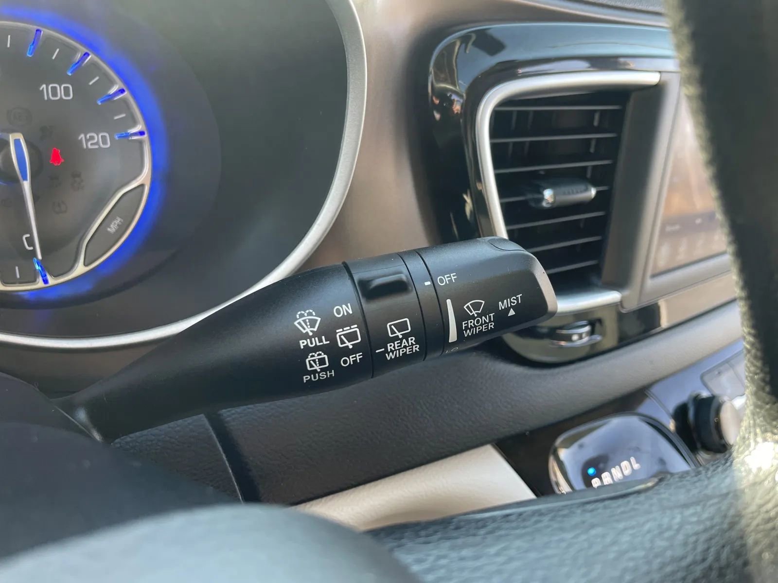 Used 2019 Chrysler Pacifica LX image 22