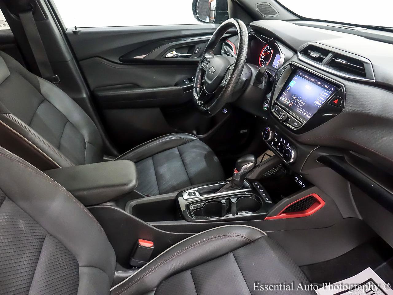 Used 2022 Chevrolet TrailBlazer RS w/ Sun and Liftgate Package image 33