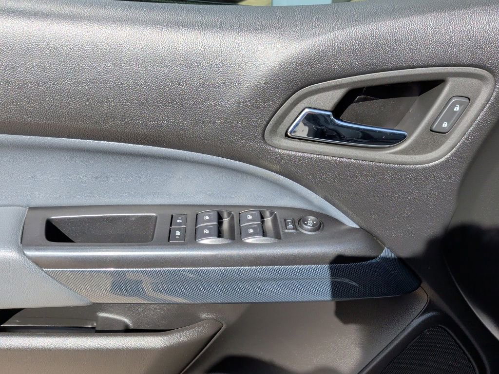 Used 2022 Chevrolet Colorado Z71 image 11
