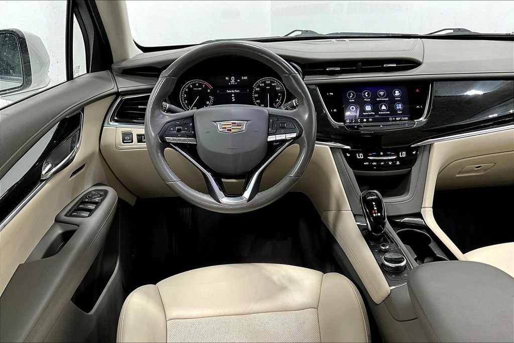 Used 2021 Cadillac XT6 Premium Luxury image 7