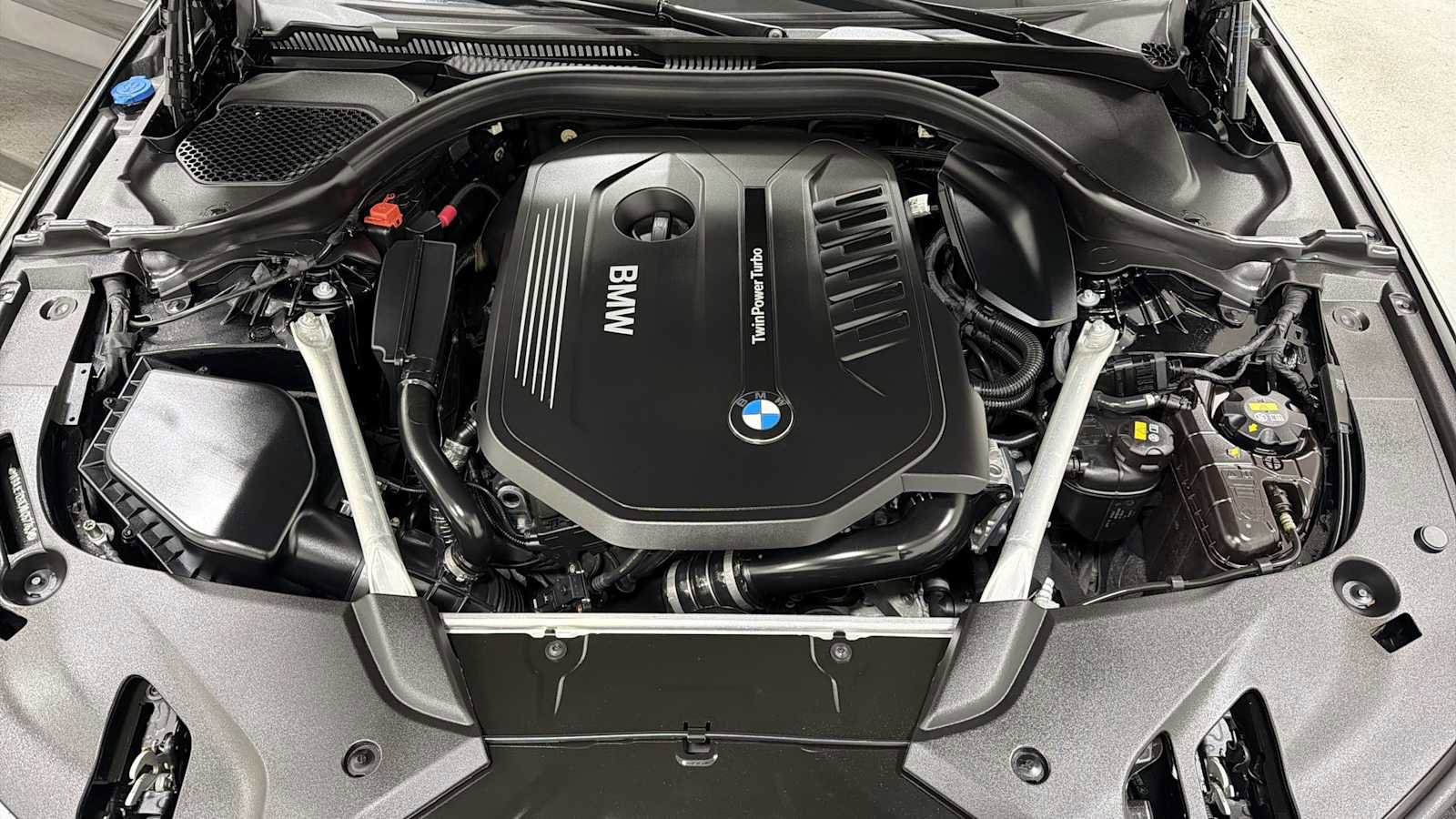 Used 2018 BMW 540i xDrive 540i xDrive image 31