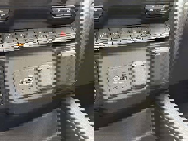 Used 2021 Chevrolet Silverado 1500 LT Trail Boss w/ Convenience Package II AWD/4WD image 32