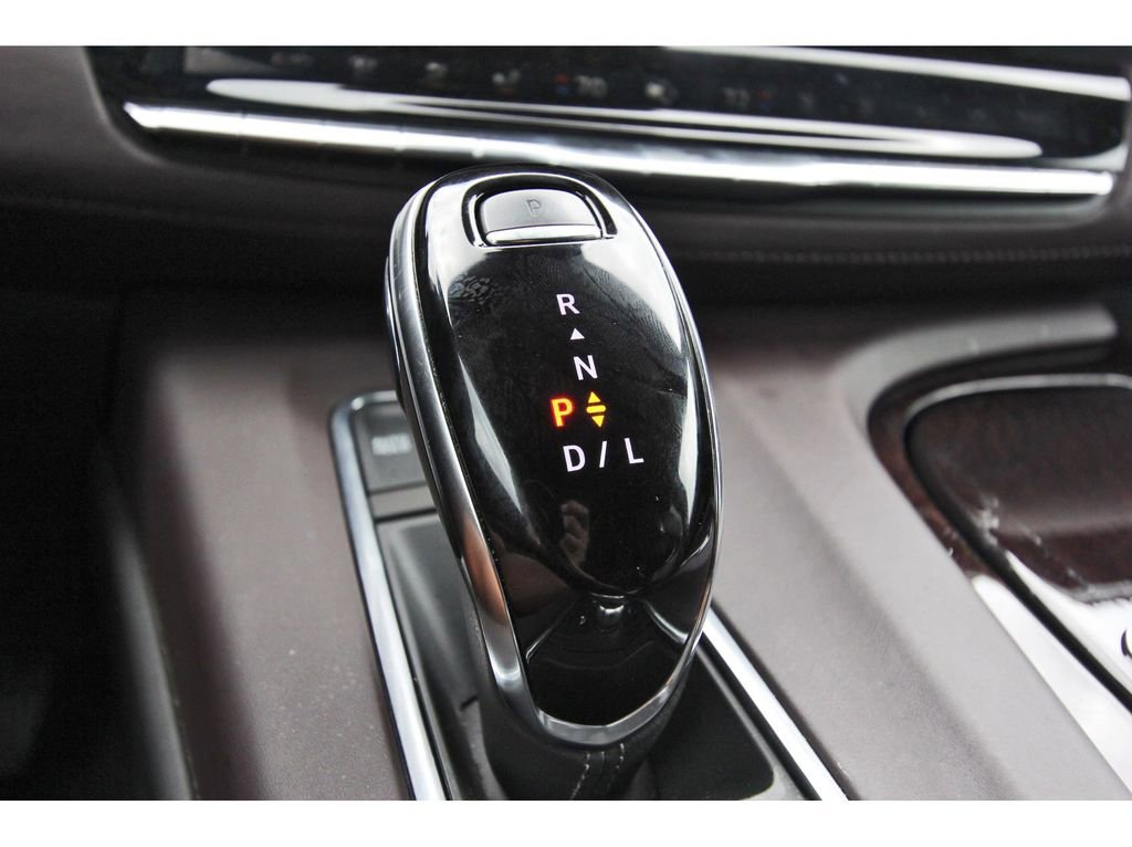 Used 2022 Cadillac Escalade Premium Luxury Platinum w/ Heavy-Duty Trailer Package image 26