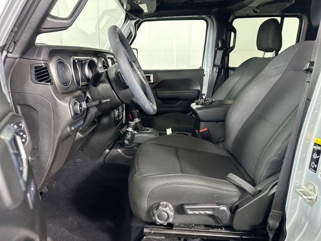 Used 2023 Jeep Wrangler Unlimited image 11