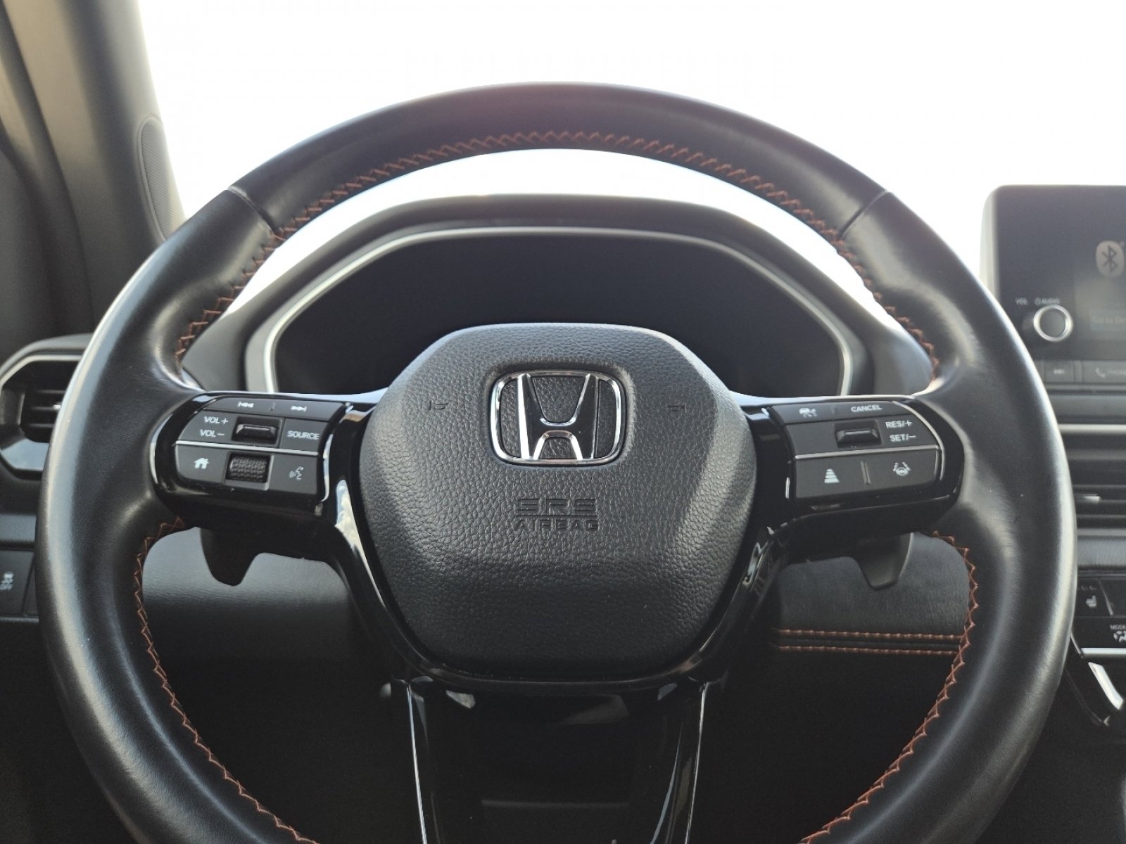 Used 2025 Honda Pilot Sport image 25