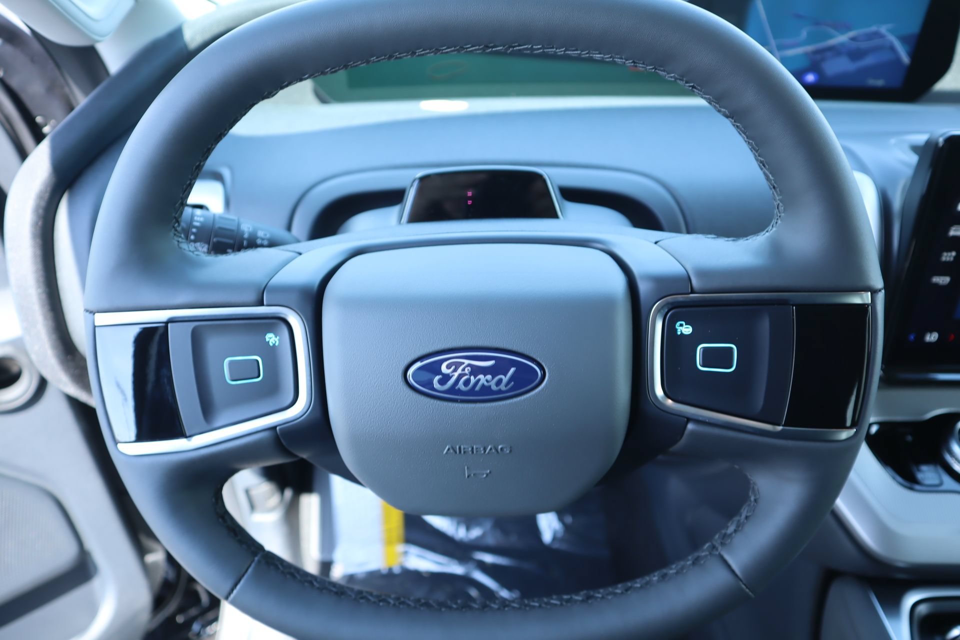 New 2026 Ford Expedition Active AWD/4WD image 3