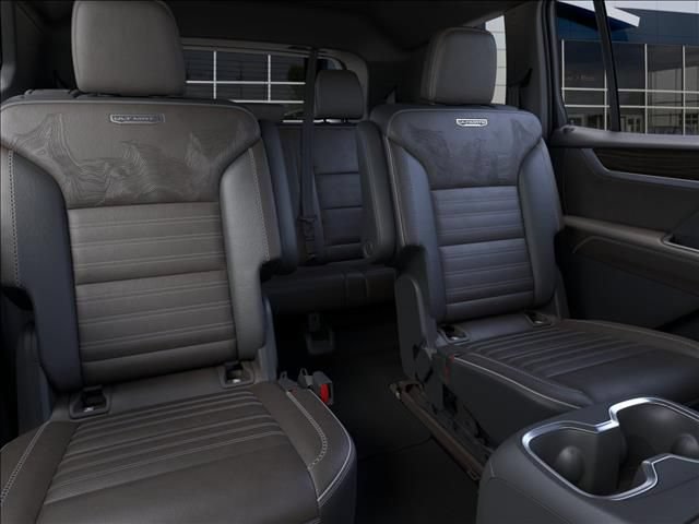 New 2026 GMC Acadia Denali Ultimate w/ LPO, Floor Liner Package AWD/4WD image 21