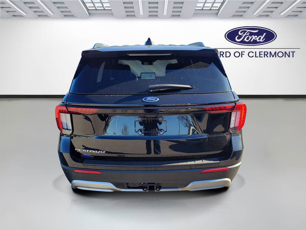 Used 2025 Ford Explorer Platinum image 4