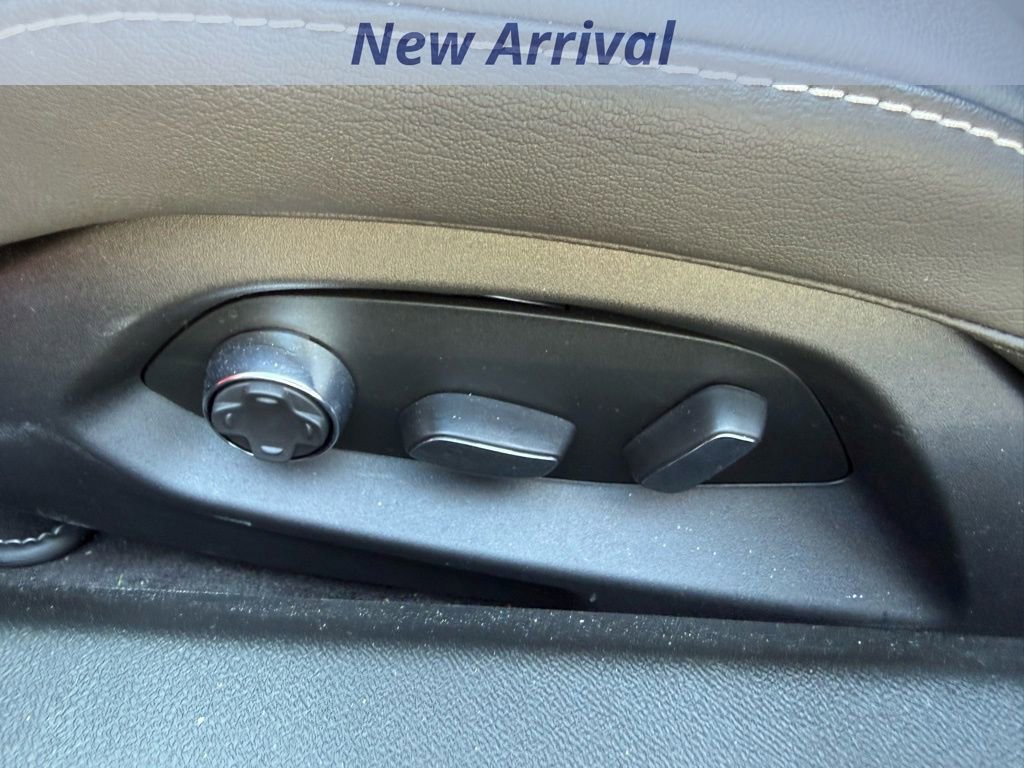 Used 2025 Chevrolet Corvette Stingray Preferred Cpe w/ Battery Protection Package image 8