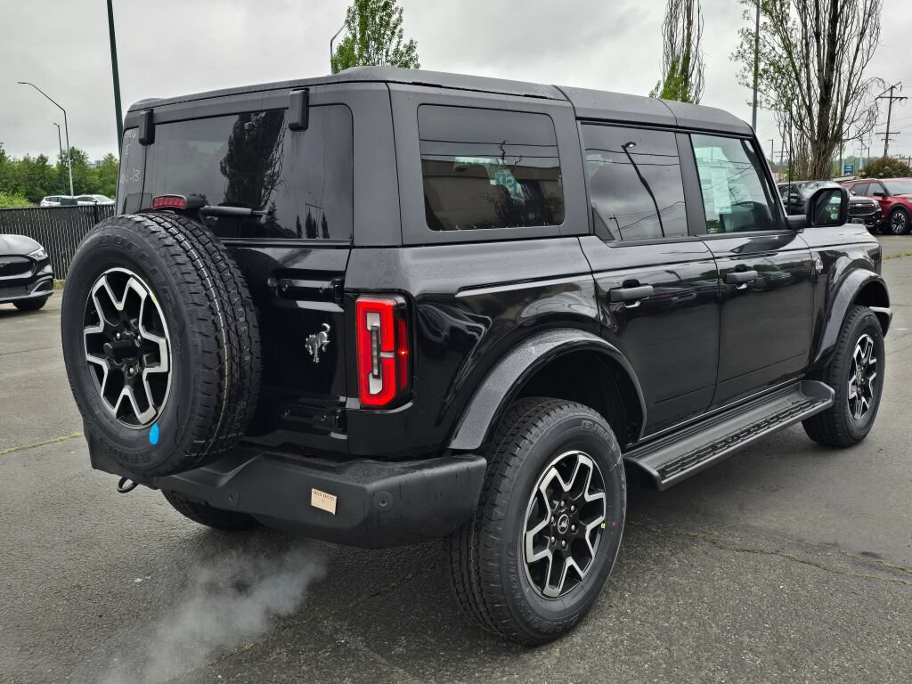 New 2026 Ford Bronco Outer Banks AWD/4WD image 5