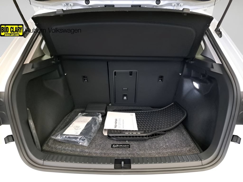 New 2025 Volkswagen Taos SEL AWD/4WD image 30