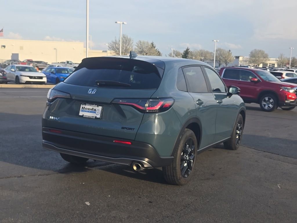 Used 2025 Honda HR-V Sport image 9