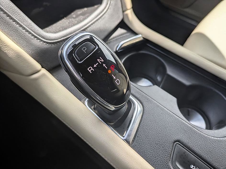 Used 2017 Cadillac XT5 FWD image 25