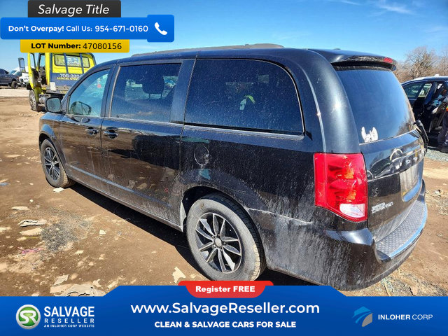Used 2019 Dodge Grand Caravan GT image 3
