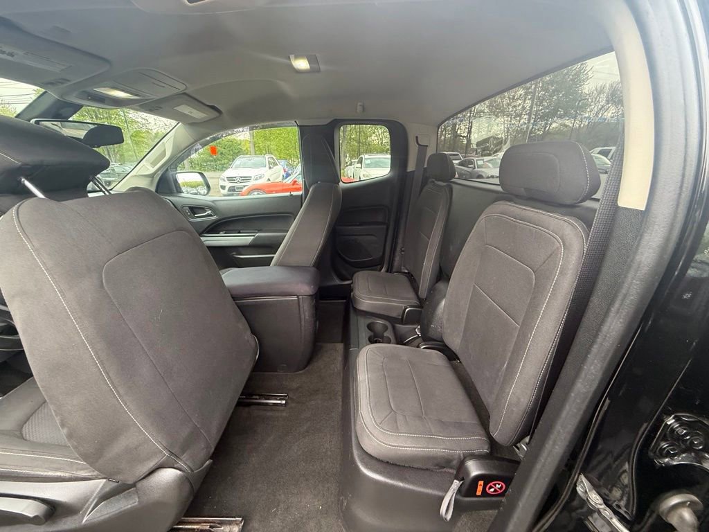 Used 2015 Chevrolet Colorado LT AWD/4WD image 30