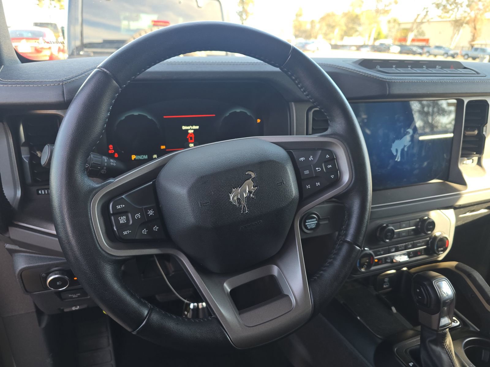 Used 2025 Ford Bronco Badlands image 10