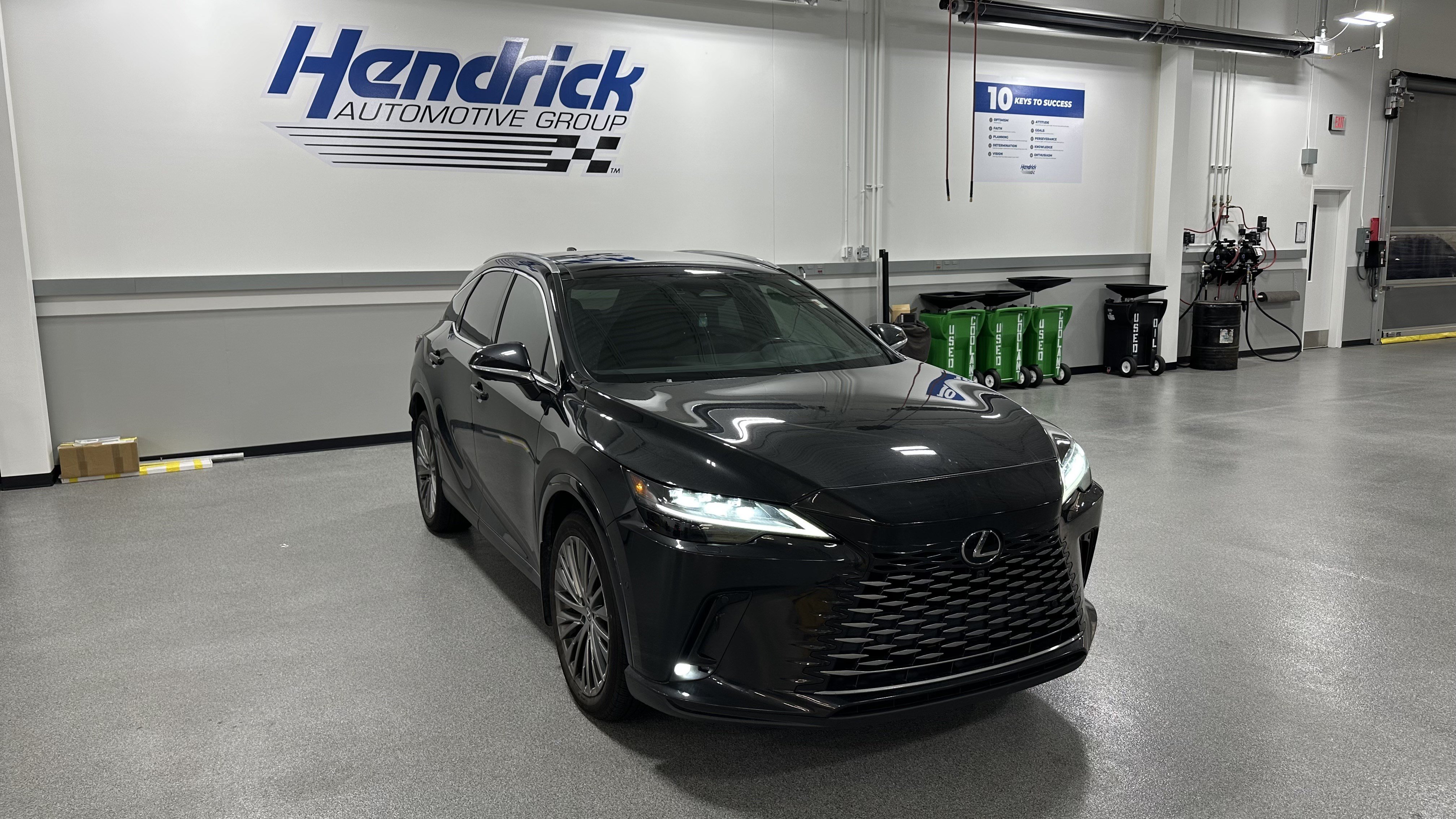 Used 2024 Lexus RX 350 AWD w/ Convenience Package image 2