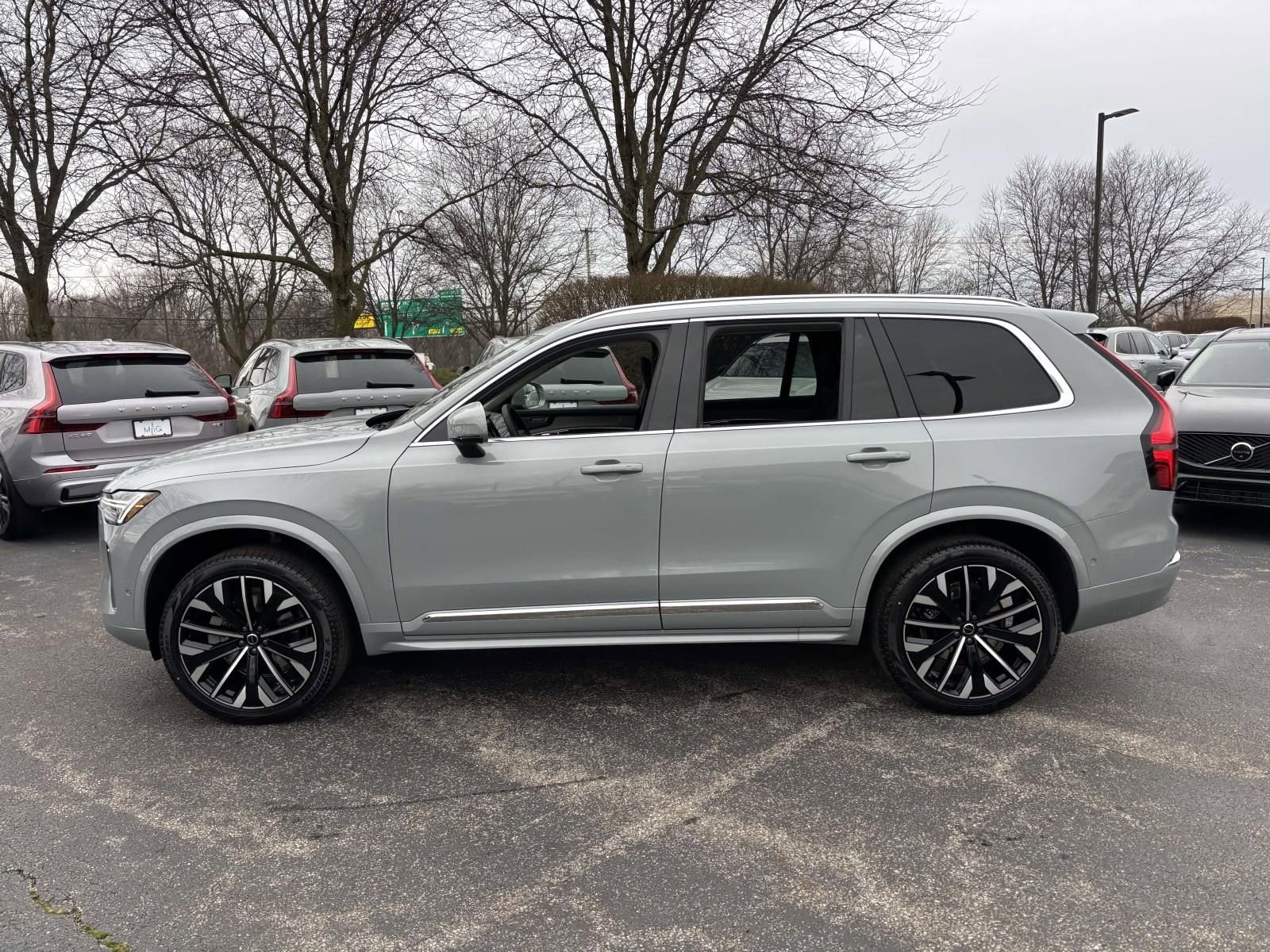 New 2026 Volvo XC90 B6 Ultra w/ Protection Package image 4