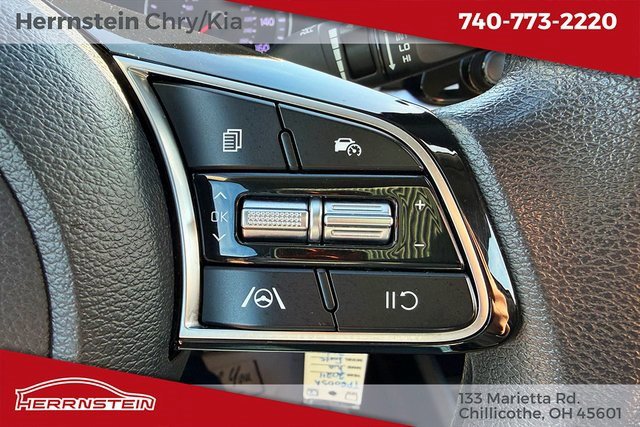 Used 2024 Kia Forte LXS image 17