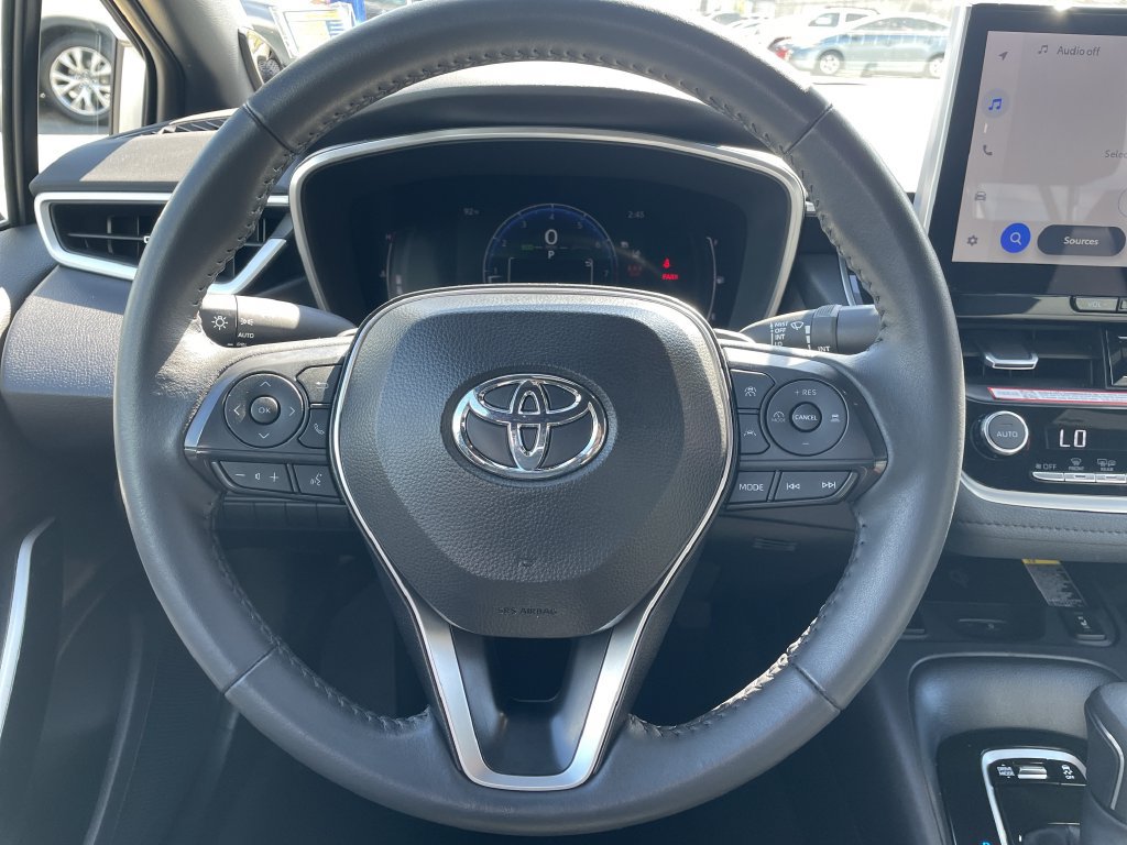 Used 2025 Toyota Corolla XSE FWD image 16
