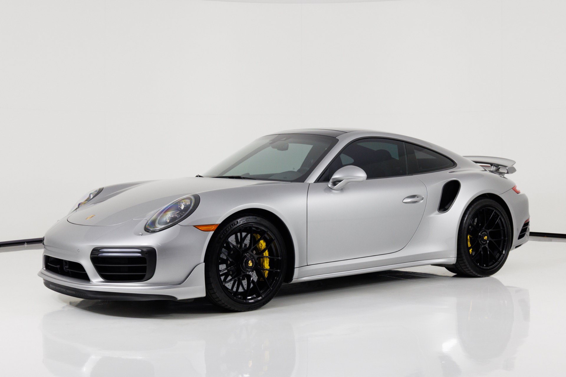 Used 2017 Porsche 911 Turbo S AWD/4WD image 7