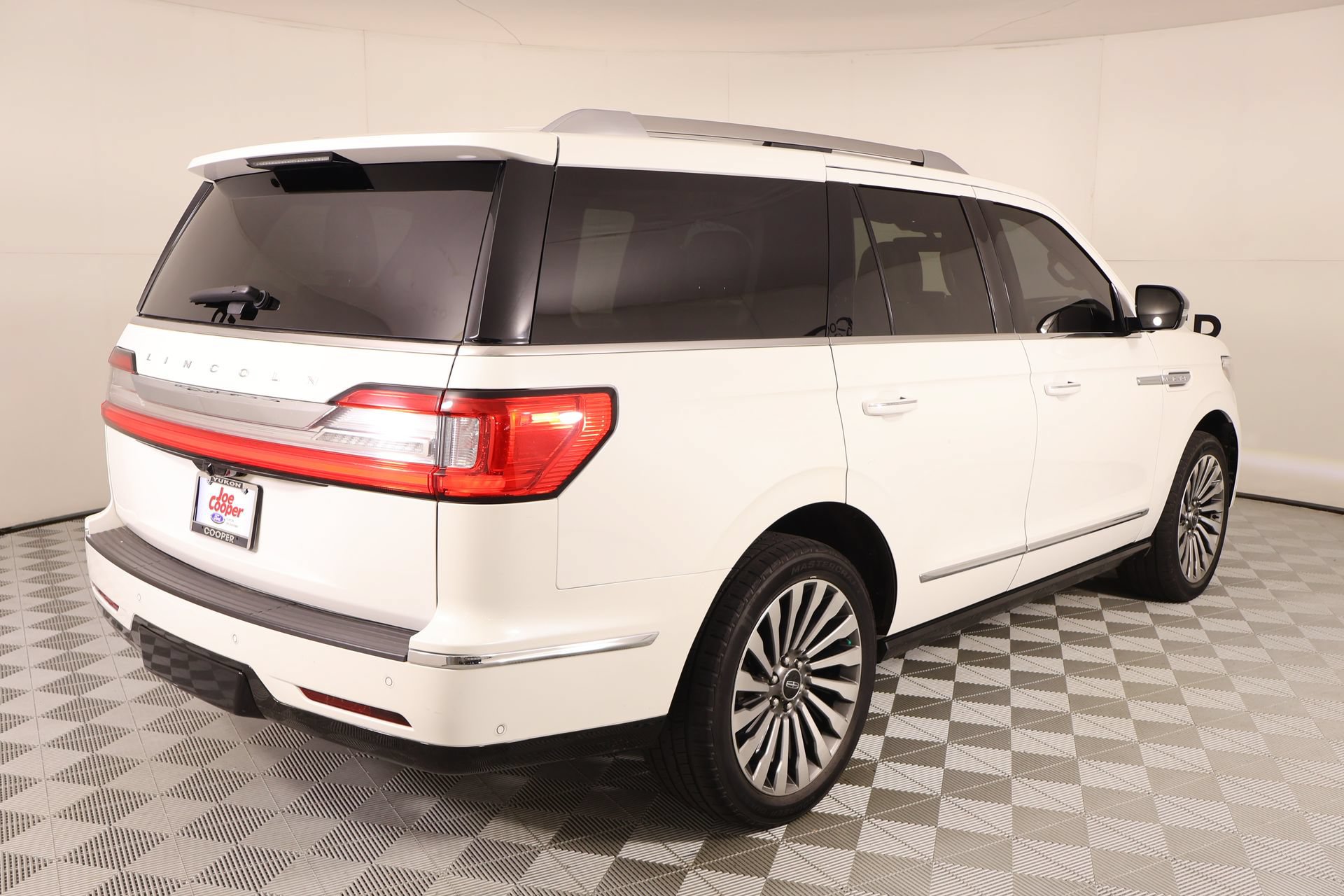 Used 2020 Lincoln Navigator Reserve w/ Luxury Package AWD/4WD image 23