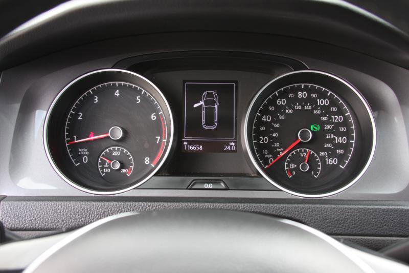 Used 2017 Volkswagen Golf Alltrack SE image 31