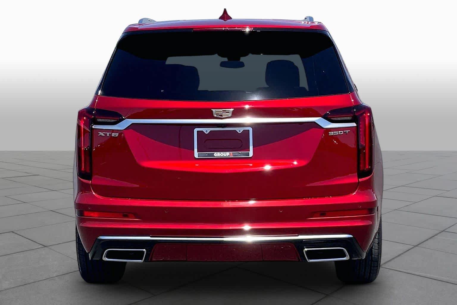 Used 2025 Cadillac XT6 Luxury FWD image 5