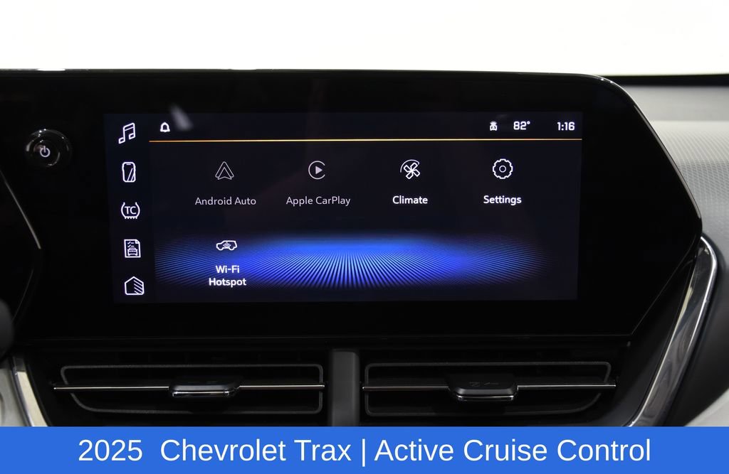 Used 2025 Chevrolet Trax LT FWD image 17