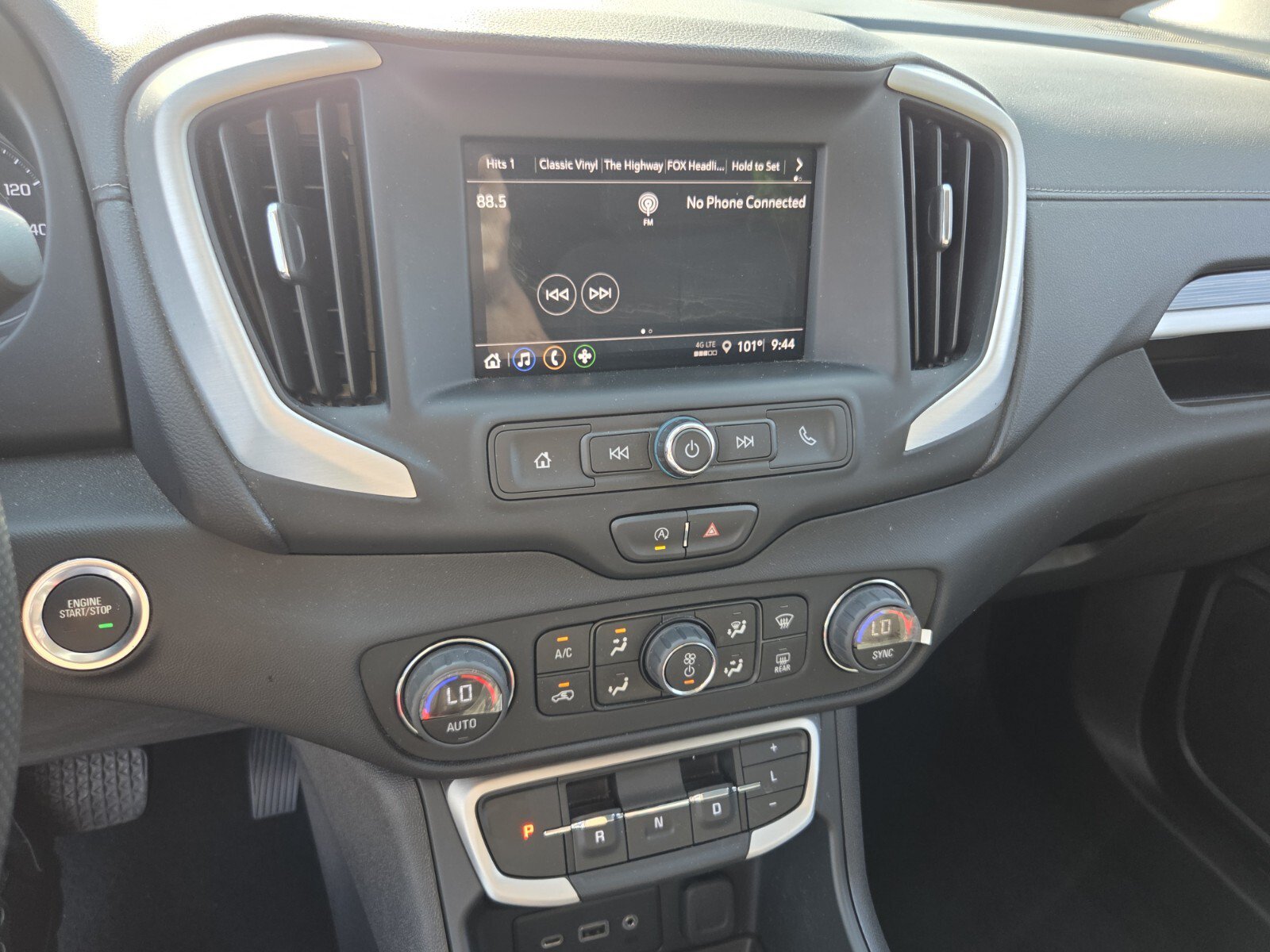 Certified 2024 GMC Terrain SLE w/ Driver Convenience Package FWD image 25