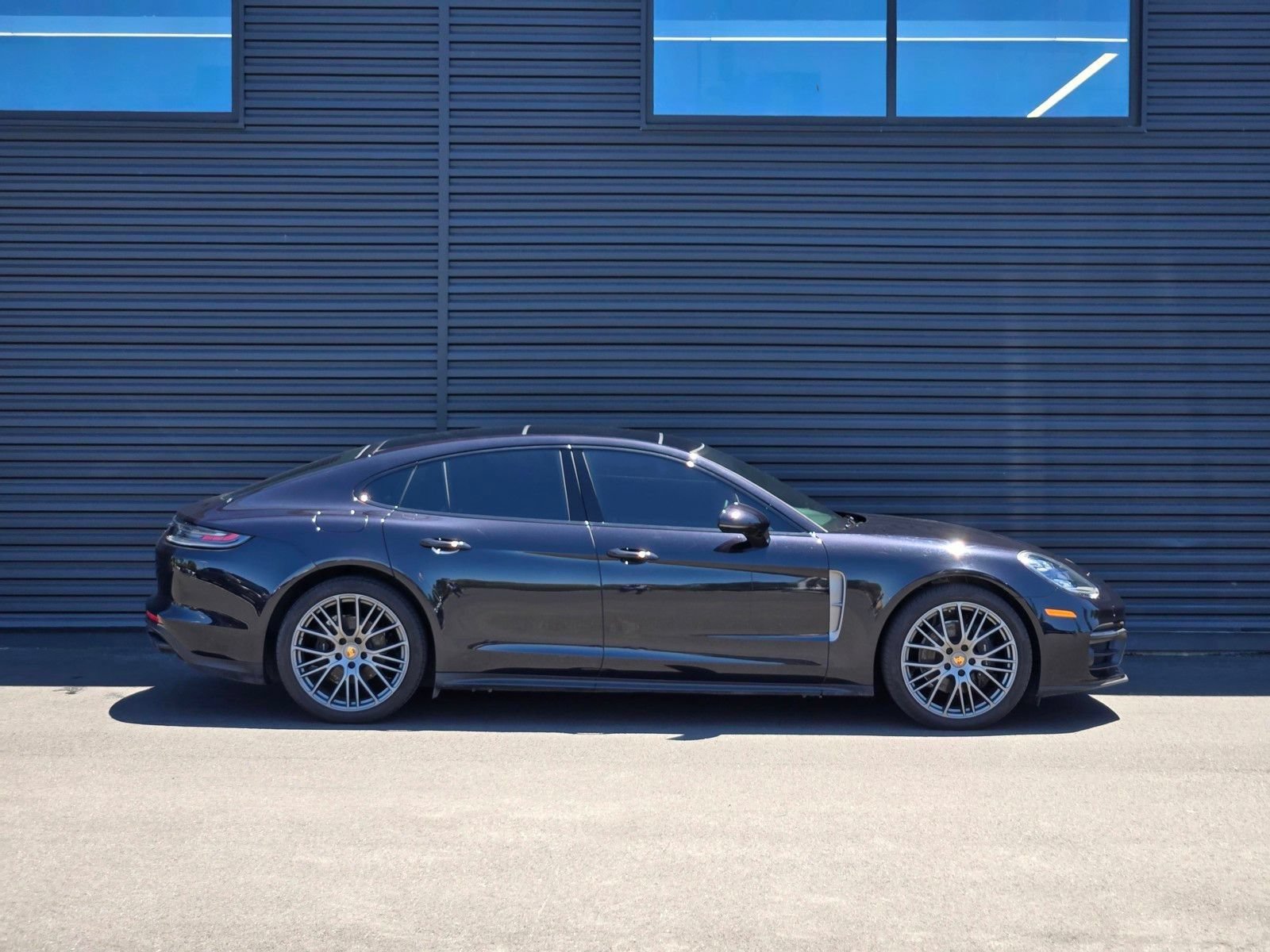 Certified 2023 Porsche Panamera 4 Platinum Edition w/ Assistance Package AWD/4WD image 8