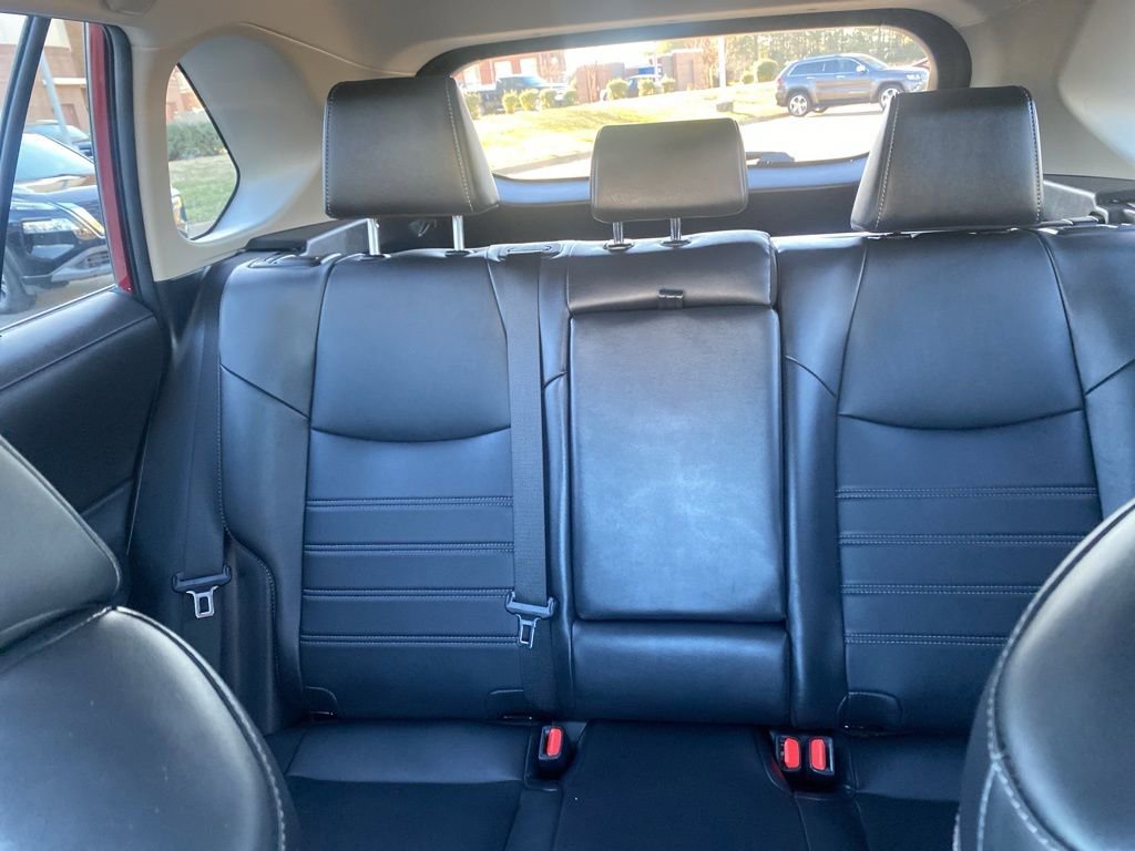 Used 2023 Toyota RAV4 XLE Premium image 32