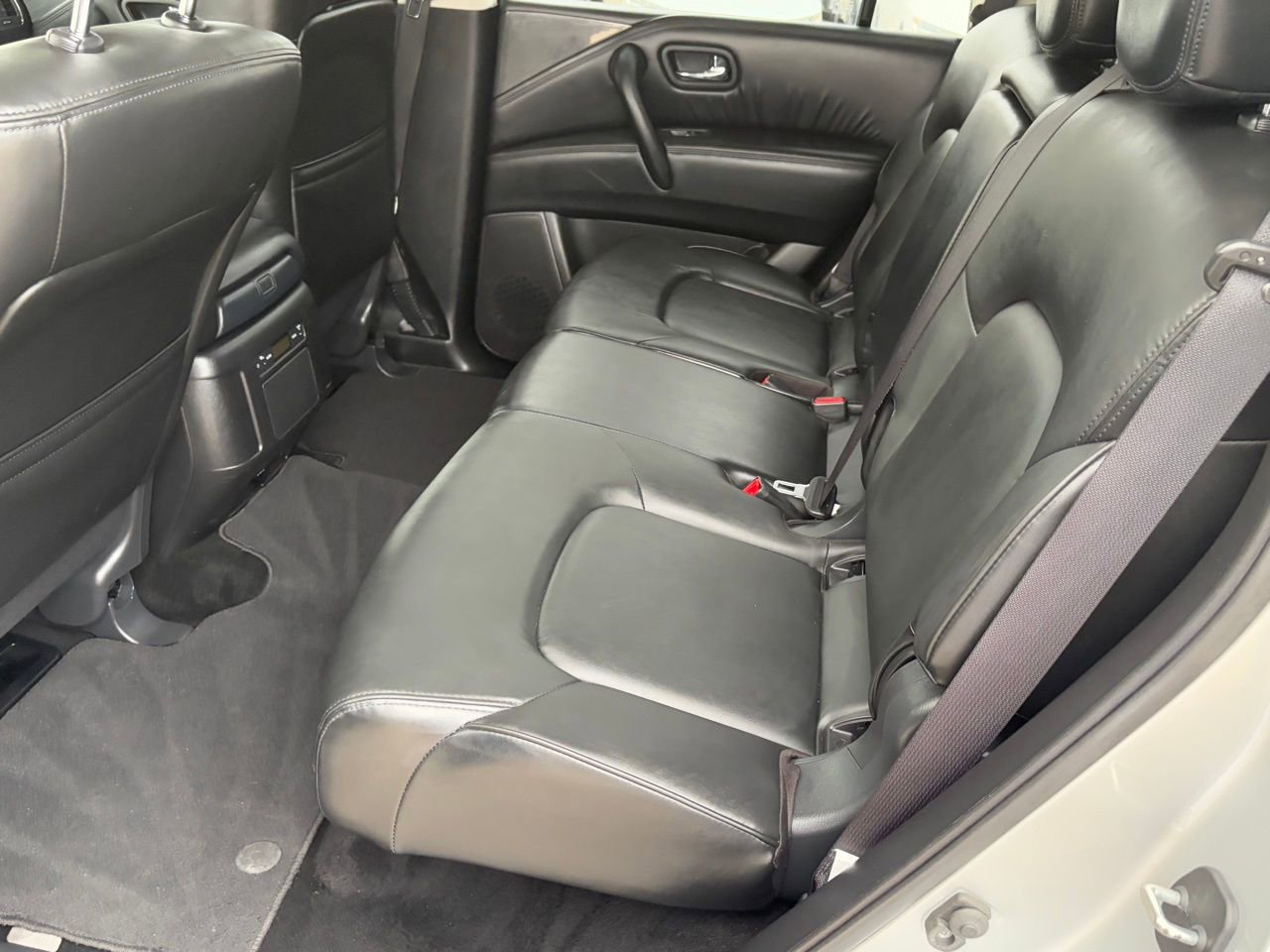 Certified 2022 Nissan Armada SV image 37