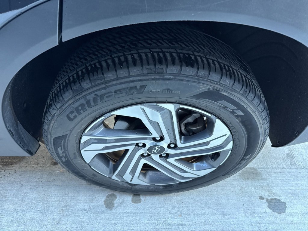 Certified 2023 Hyundai Santa Fe SEL w/ Premium Package image 22