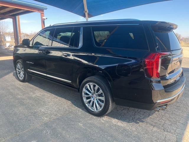 Used 2024 GMC Yukon XL Denali w/ Denali Reserve Package image 6