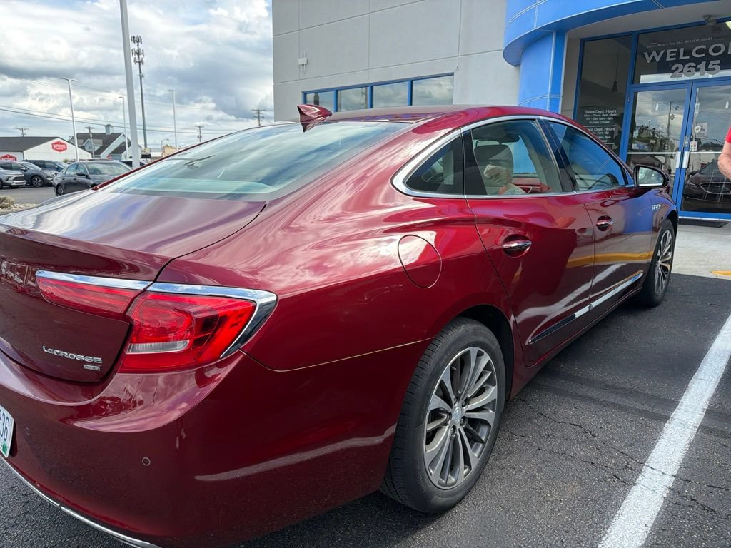 Used 2017 Buick LaCrosse Premium w/ Sun and Shade Package AWD/4WD image 7
