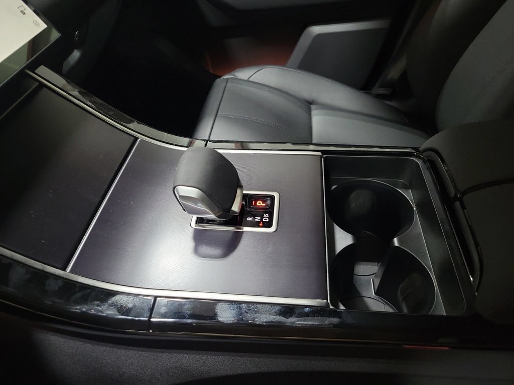 New 2026 Land Rover Range Rover Velar Dynamic SE AWD/4WD image 20