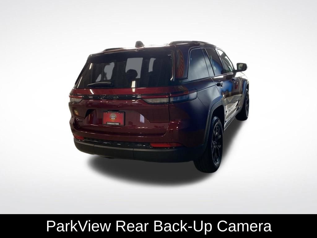 Used 2025 Jeep Grand Cherokee Altitude AWD/4WD image 17
