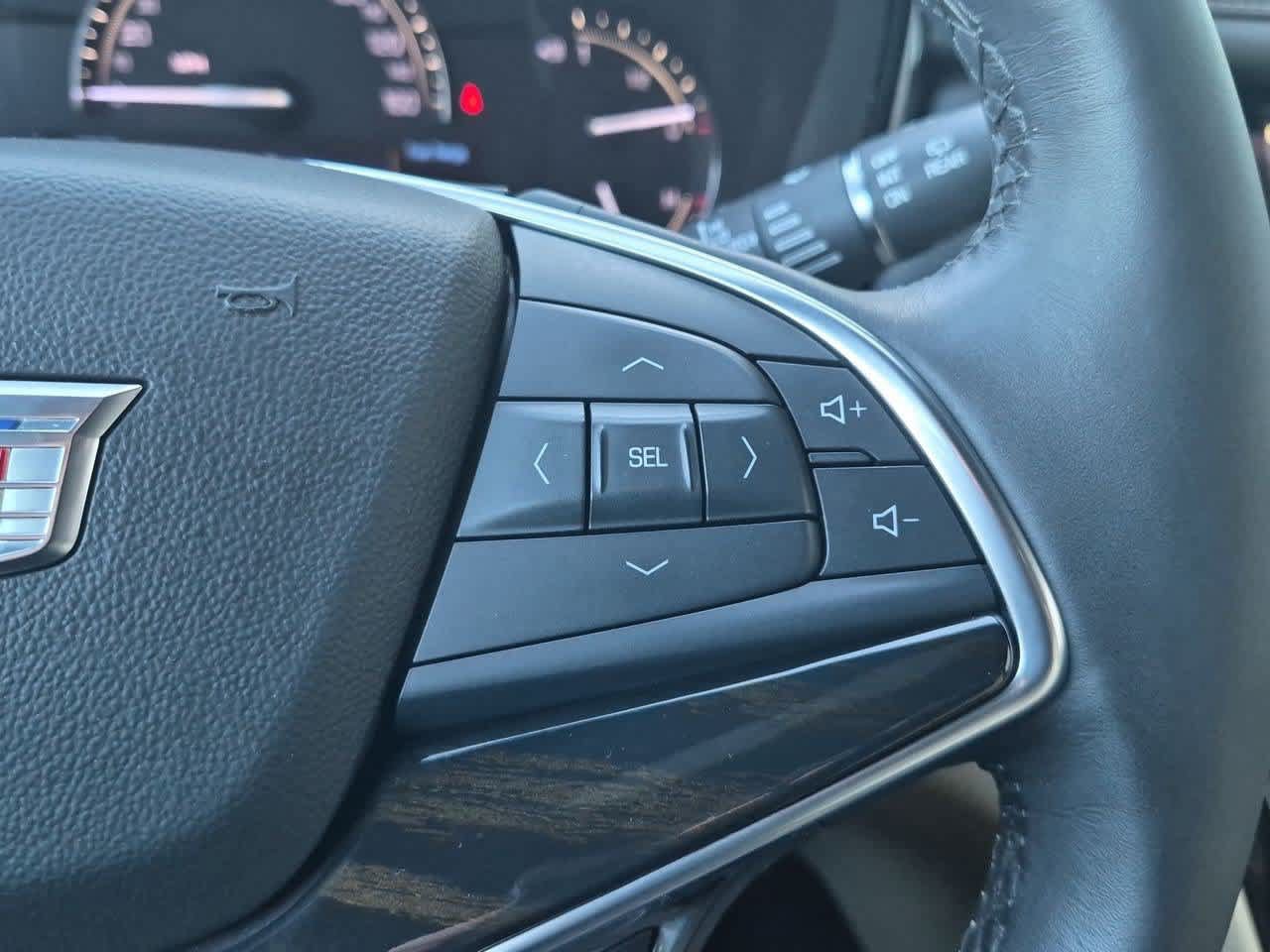 Used 2018 Cadillac XT5 AWD image 24