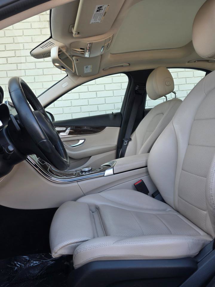 Used 2017 Mercedes-Benz C 300 4MATIC Sedan image 12