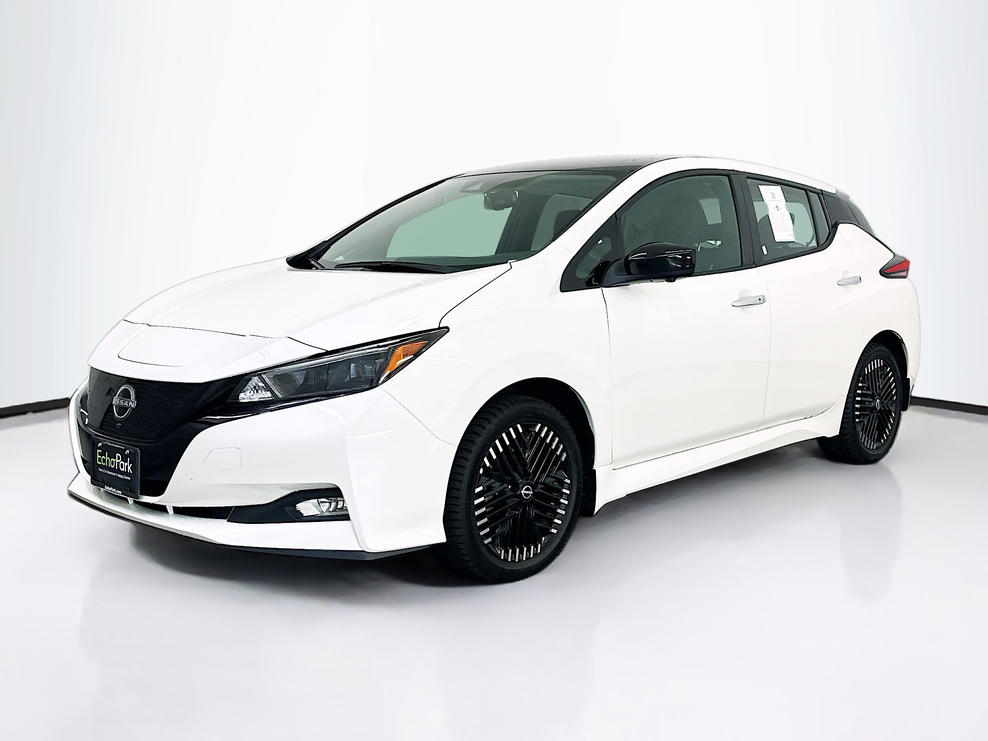 Used 2025 Nissan Leaf SV Plus FWD image 3