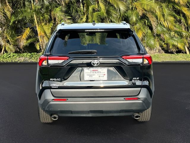 Used 2025 Toyota RAV4 XLE AWD/4WD image 6