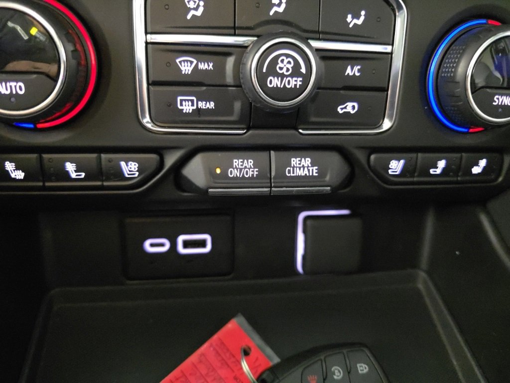 Used 2021 Chevrolet Tahoe High Country w/ Premium Package image 22