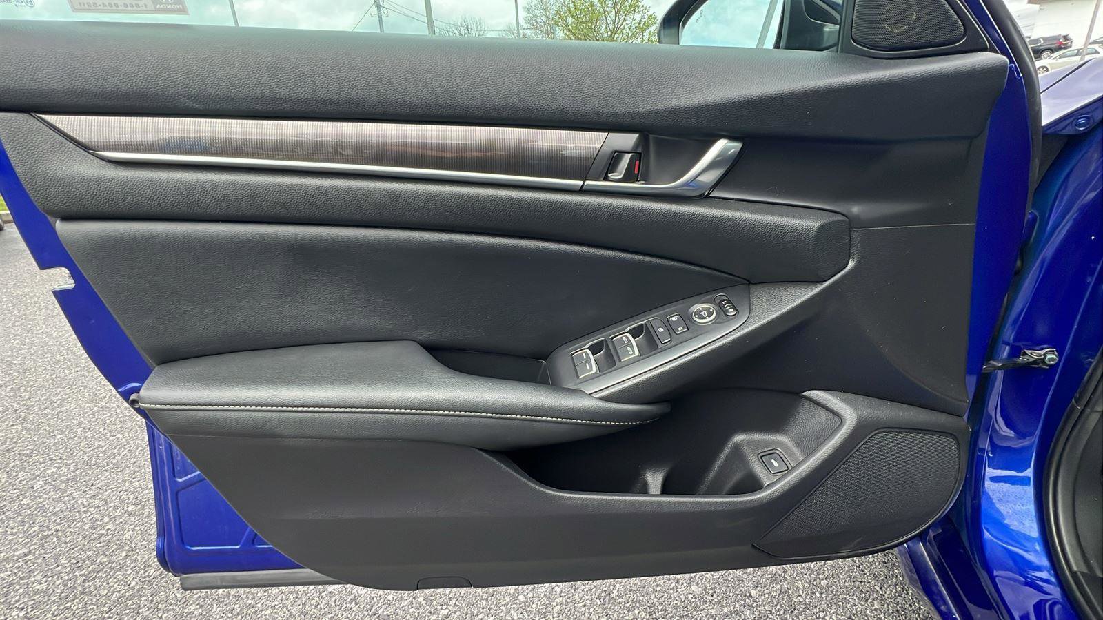 Used 2022 Honda Accord Sport image 22